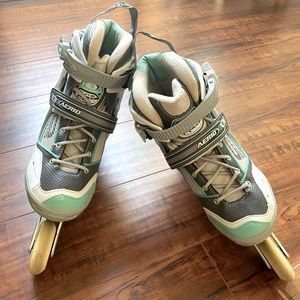 Women’s Rollerblades size 6